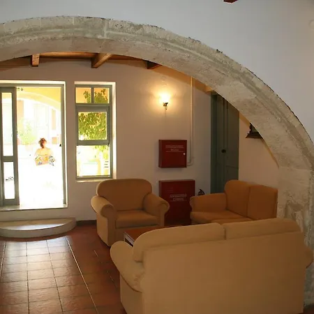 酒店 Vecchio 罗希姆诺